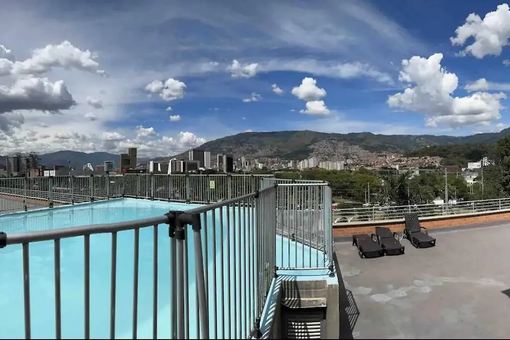 Apartaestudio Cerca De Provenza Y Laureles Medellin Colombia